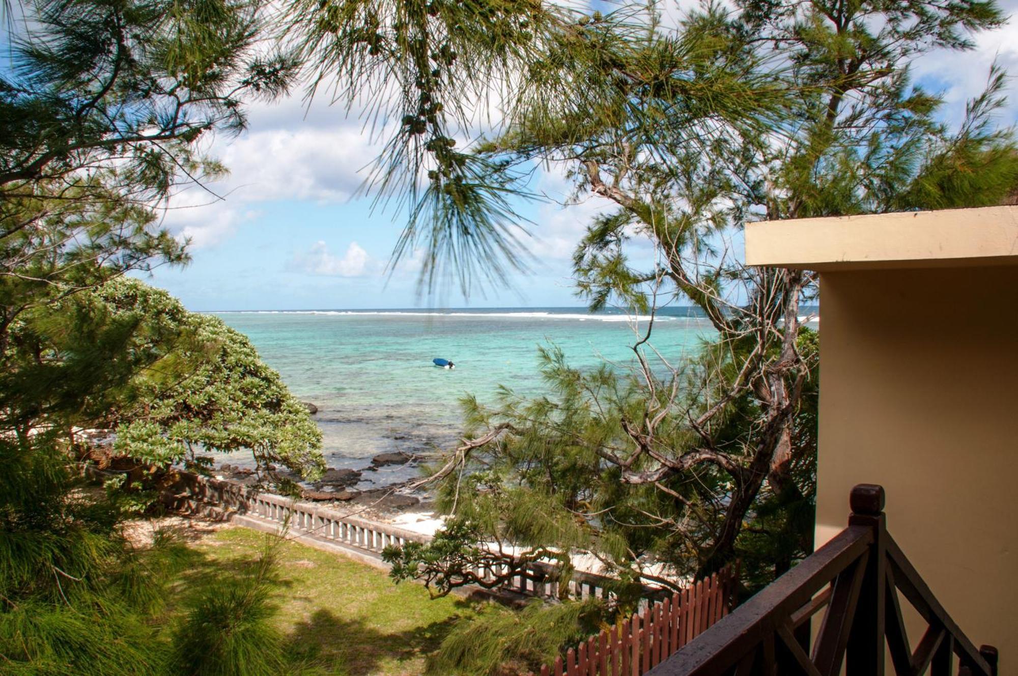 Chantauvent Guest House Blue Bay Rum bild